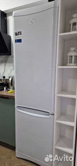 Холодильник б/у