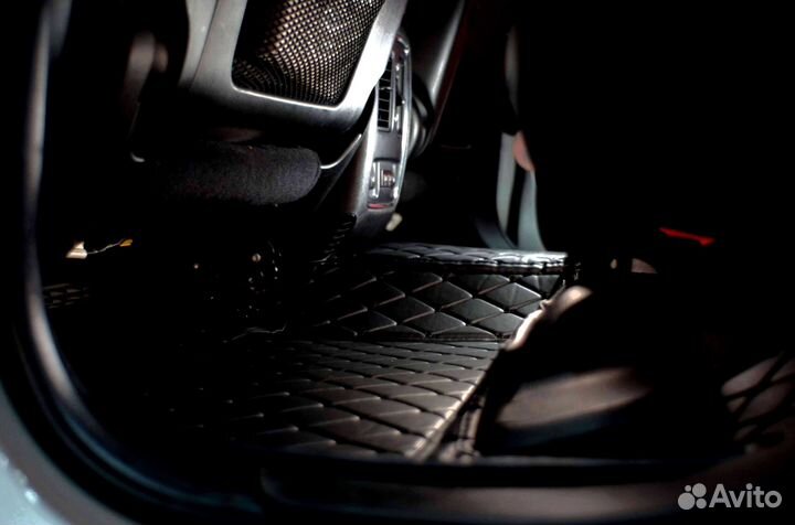 Автоковрики на Jeep Grand Cherokee