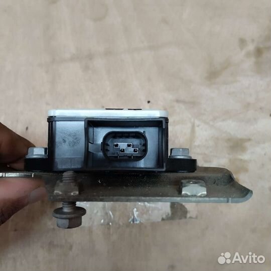 Bmw E90 датчик ускорения