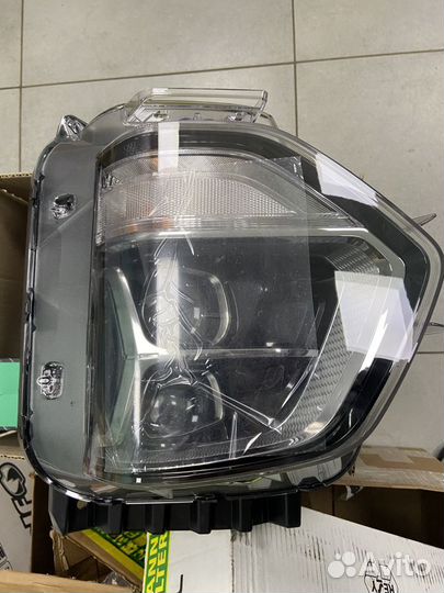 Фара Левая LED Хендай Санта фе 4 2018