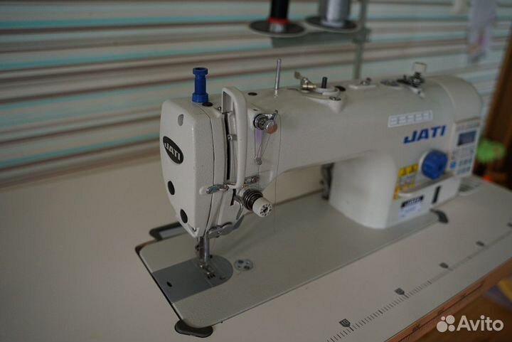 Прямострочная швейная машина автомат jati