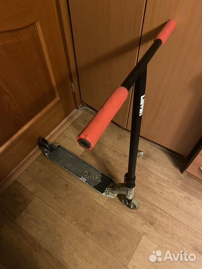 Трюковой самокат limit lmt 01