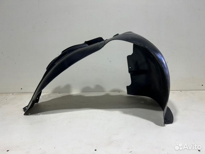 Подкрылок передний правый Kia Rio 4 2017