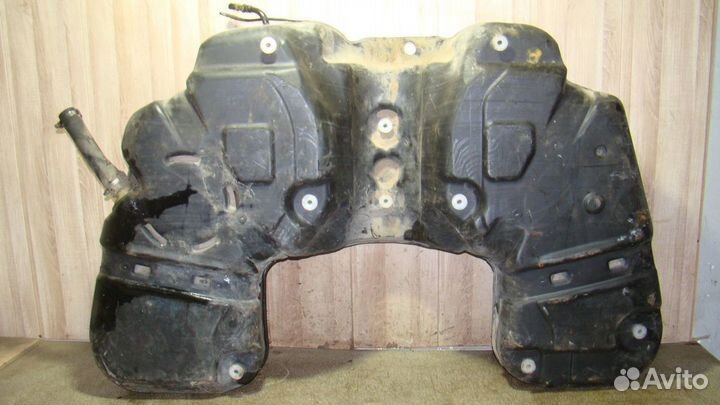 Бак топливный Jeep Grand Cherokee 4 (WK2)