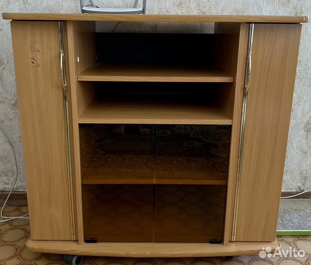 Тумба под телевизор