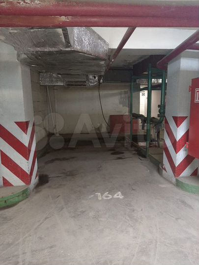 Машиноместо, 18 м²