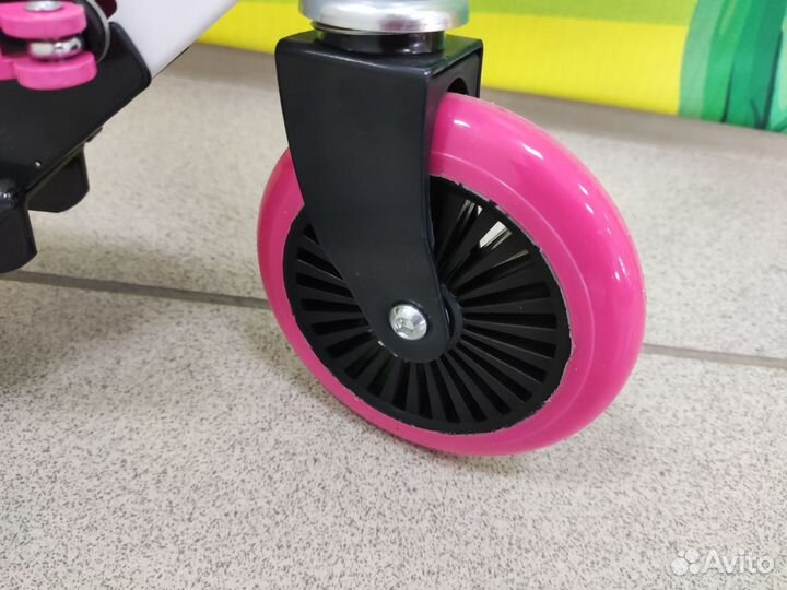 Самокат 2-колесный cosmoride energy S010, черно-ро