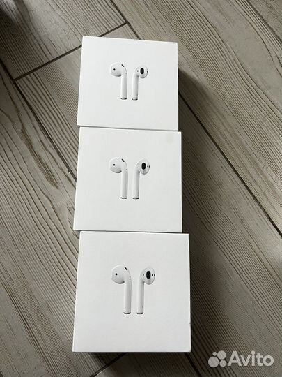 Коробки от наушников AirPods