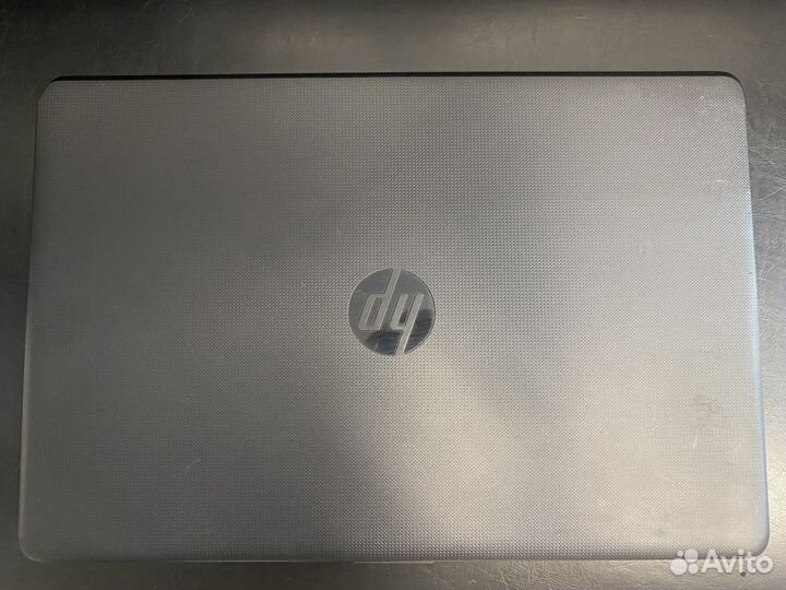 Ноутбук HP 15-ra049ur