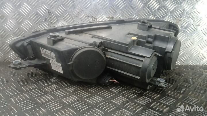 Фара правая, volkswagen scirocco 2008