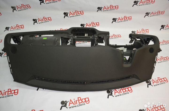 Торпедо панель приборов Kia Sportage 2010-2015