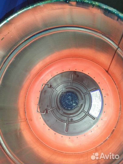 Клапан для заправки смазки из ведра в колбу шприца