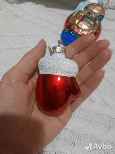 Стеклянные елочные игрушки