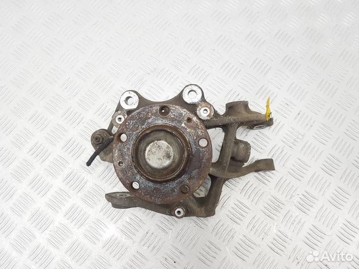 Ступица задняя левая Peugeot 407