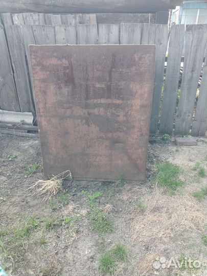 Ящик металлический с замком