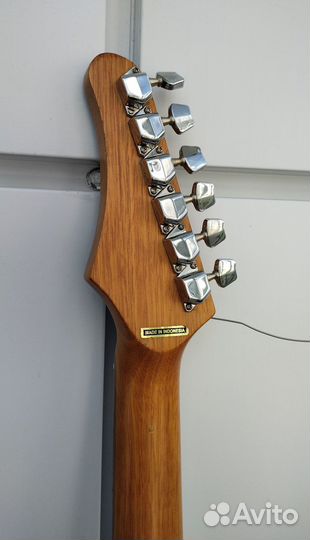 Гитара Samick LSM-70/WH + чехол + 2 шнура