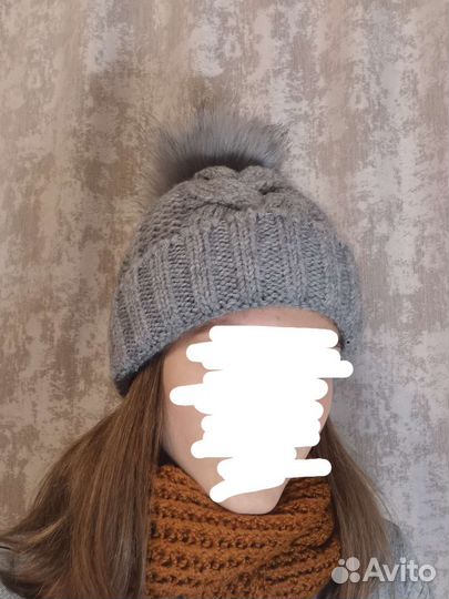 Шапка женская с помпоном