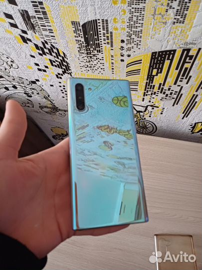 Samsung Galaxy Note 10, 8/256 ГБ