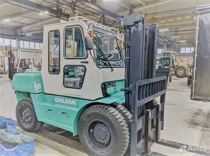 Вилочный погрузчик Dalian CPCD70AD, 2023