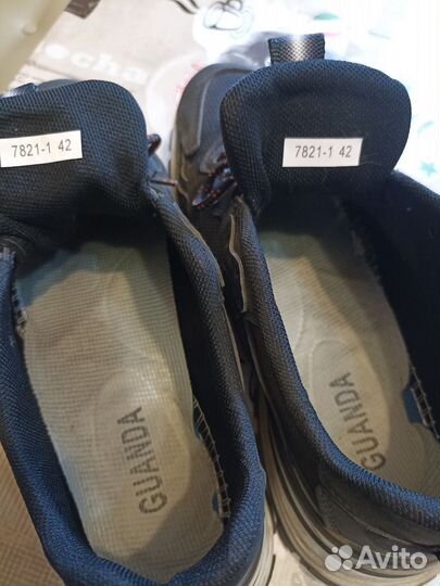 Кроссовки 41р