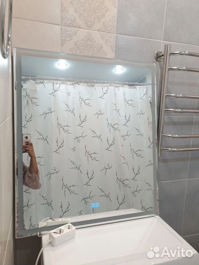 Зеркало с подсветкой для ванной