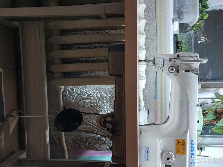 Швейная машина jack