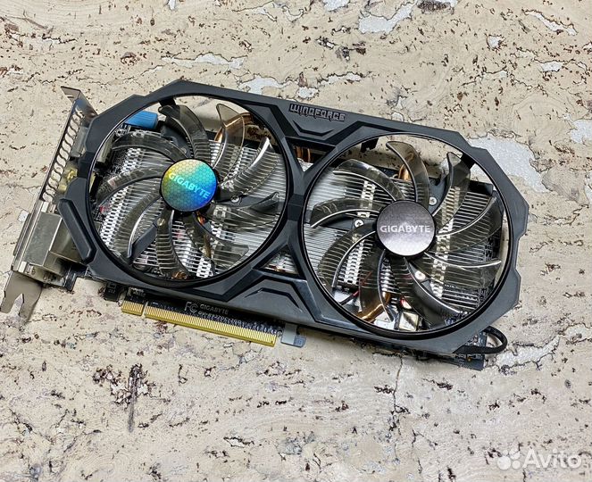 Видеокарта Gigabyte Winoforce R9 270 Gb