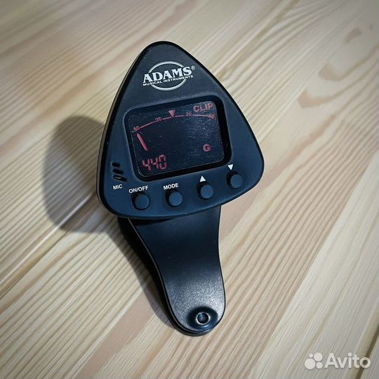 Тюнер гитарный Adams ET-3000