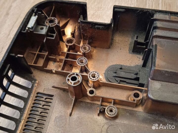 Поддон Toshiba Satellite C650-14E