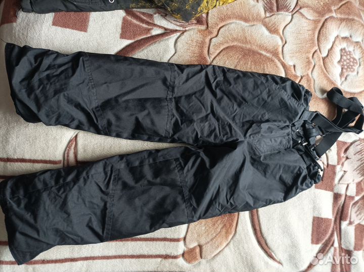 Зимняя куртка и штаны для мальчика 128-134