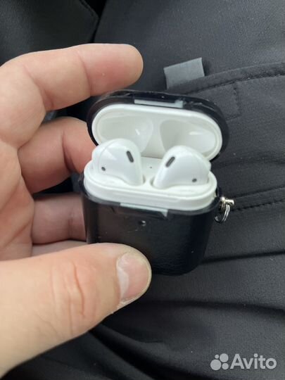 Беспроводные наушники apple airpods 2