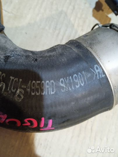 Патрубок интеркуллера Volkswagen Tiguan