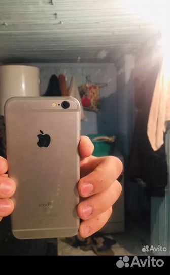 iPhone 6S, 32 ГБ