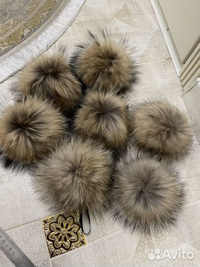 Меховые пампоны