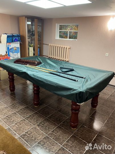 Бильярдный стол