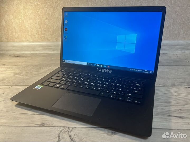 Labwe 4ядра+Intel HD+4GB+SSD64