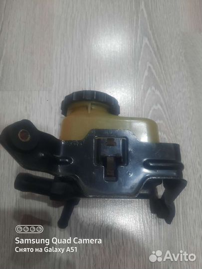 Бочок гидроусилителя