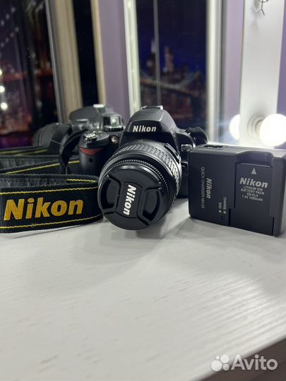 Зеркальный фотоаппарат