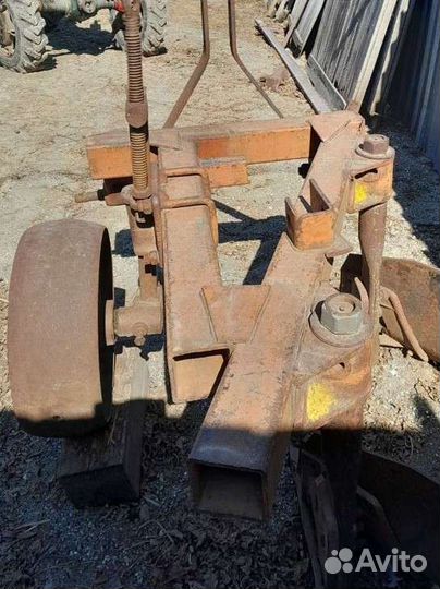 Плуг 2х корпусной