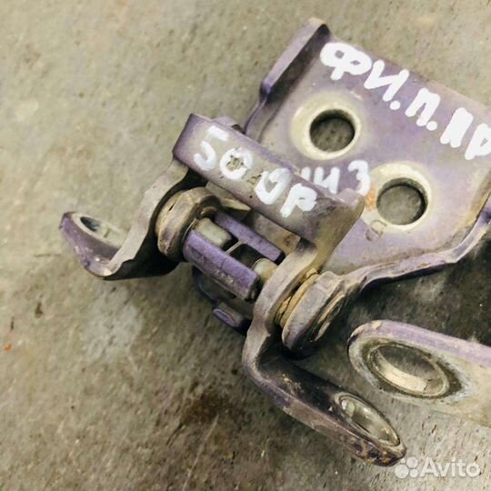 Ford Fiesta Петля двери (Авторазбор Атп)