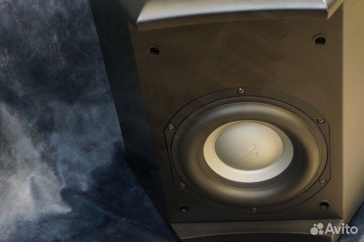 Активный сабвуфер Martin Logan Depth