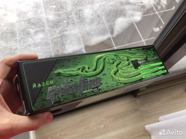 Игровой коврик Razer (245 на 355 мм)