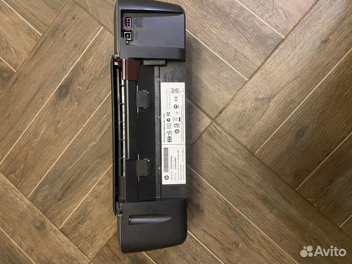 Цветной струйный принтер HP Deskjet J110a