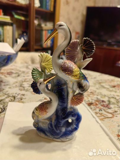 Фарфоровая статуэтка