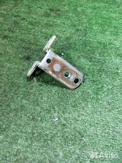 Петля двери передняя правая Haima M3