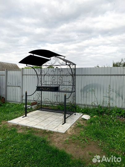Мангал с крышей