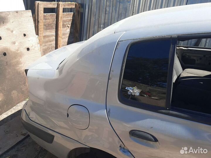 Правая четверть Renault symbol klio