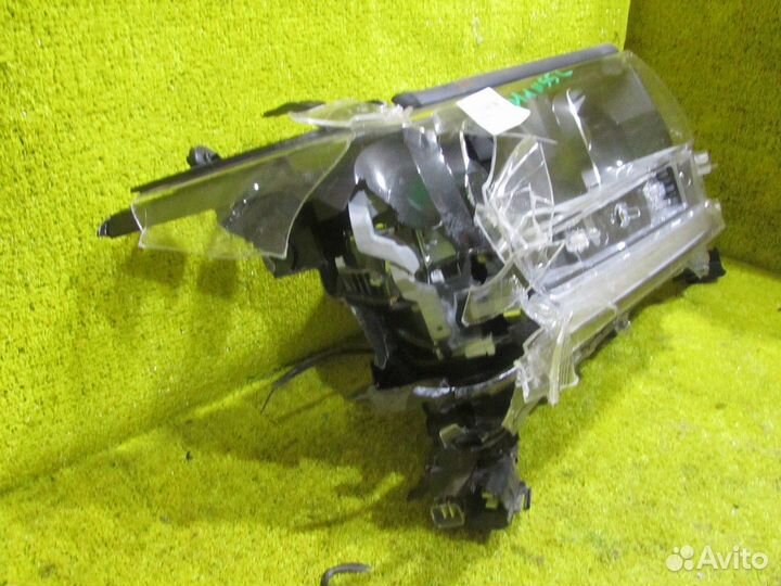 Фара правая Toyota Land Cruiser