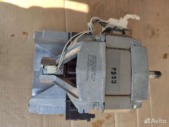 Двигататель стиральной машины