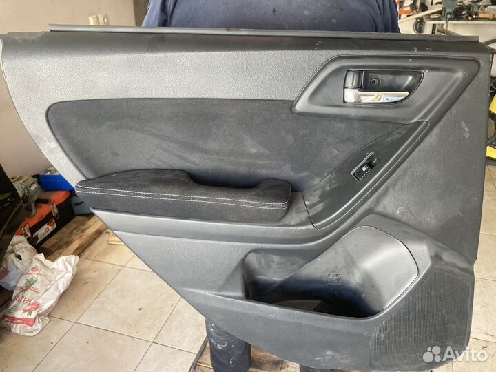 Дверь задняя левая (LR) Subaru Forester SJ